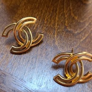 Authentic Chanel CC Gold Outline Earrings